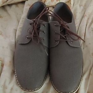 Men's dress shoes